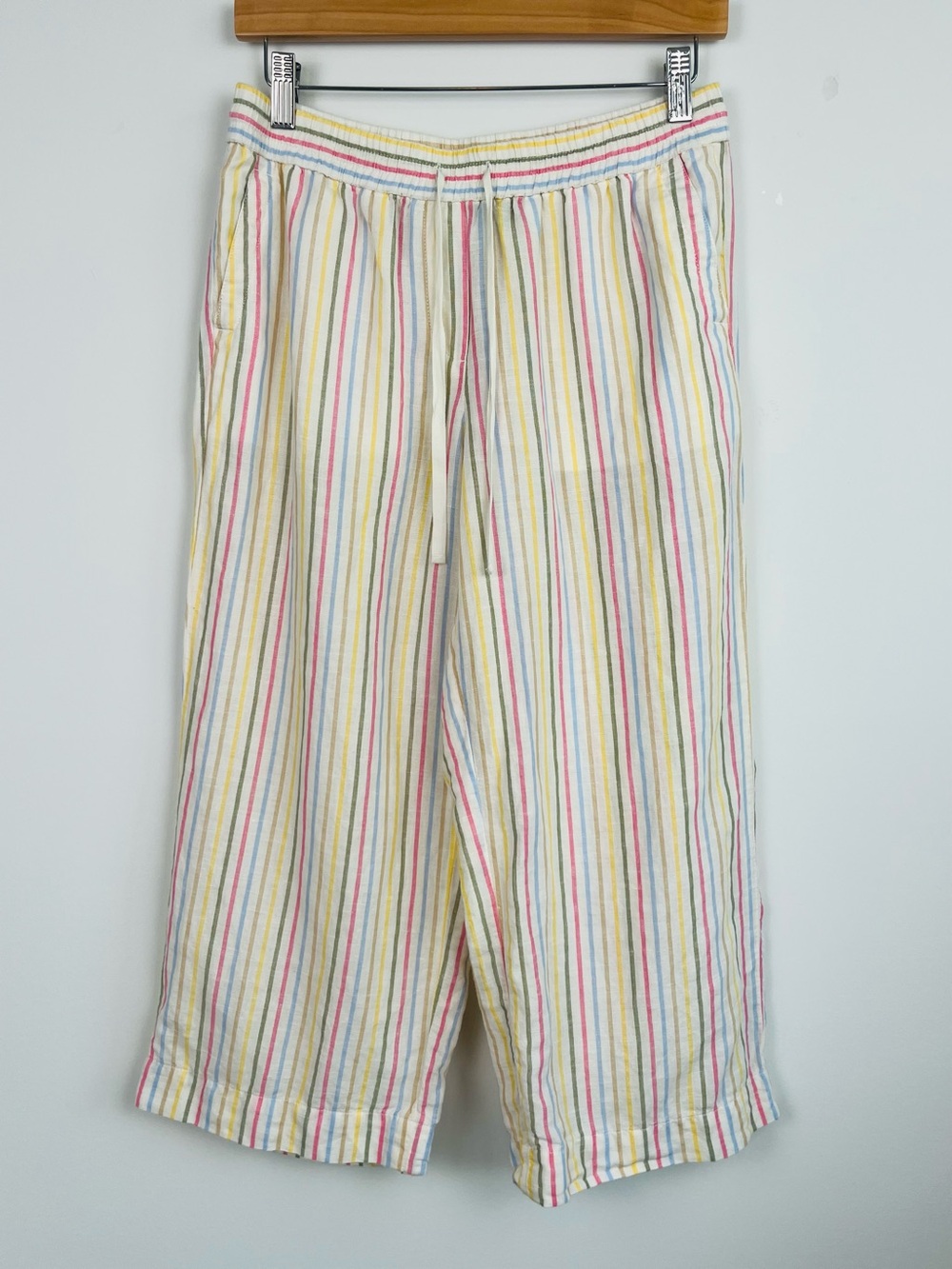 Talbots multicolor stripe linen cotton blend pullon capri pants, small petite.